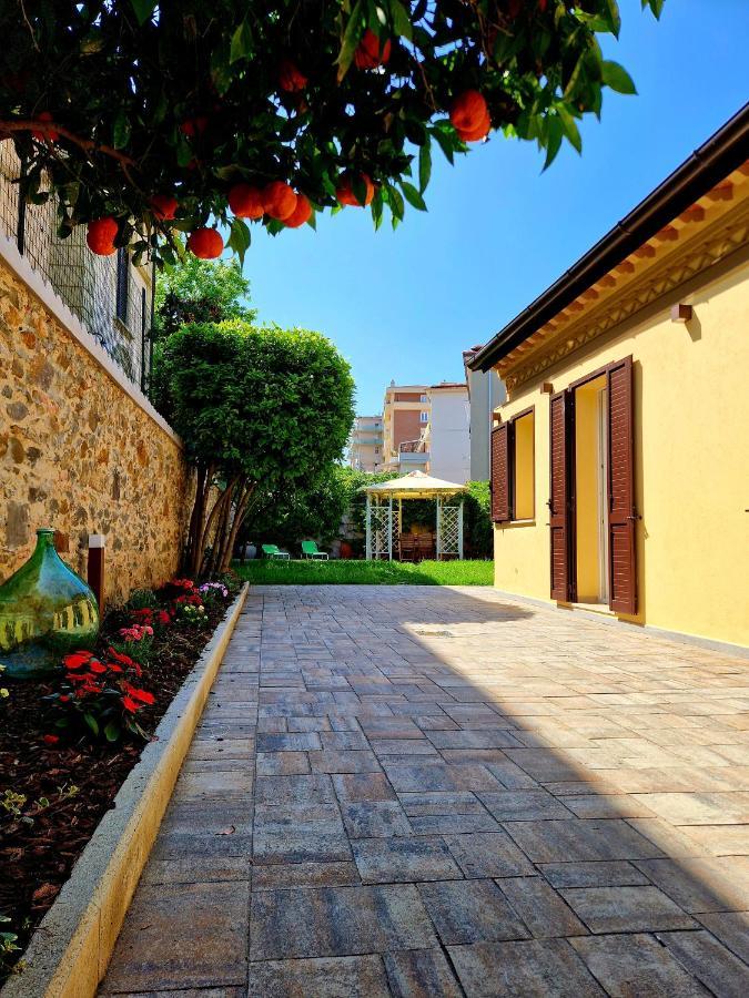 Serra Di Mare Casa Con Giardino Villa Livorno Dış mekan fotoğraf